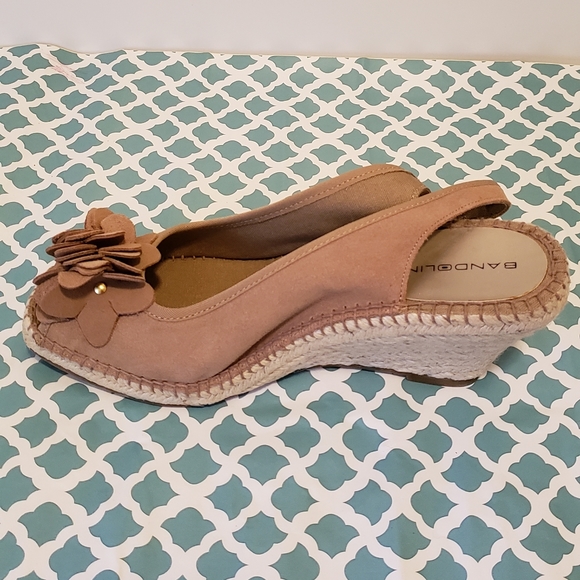 Bandolino Light Tan Espadrille Sandals - Picture 2 of 4